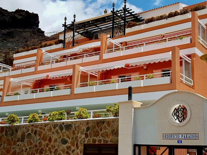 Paraiso Apartments